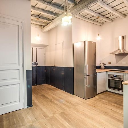 Stylish And Spacious Apartment Next To The Colosseum Ρώμη Εξωτερικό φωτογραφία