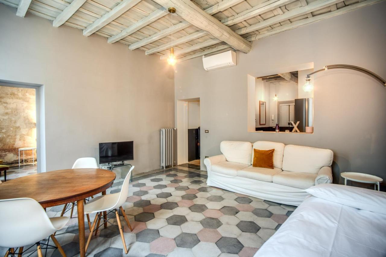 Stylish And Spacious Apartment Next To The Colosseum Ρώμη Εξωτερικό φωτογραφία
