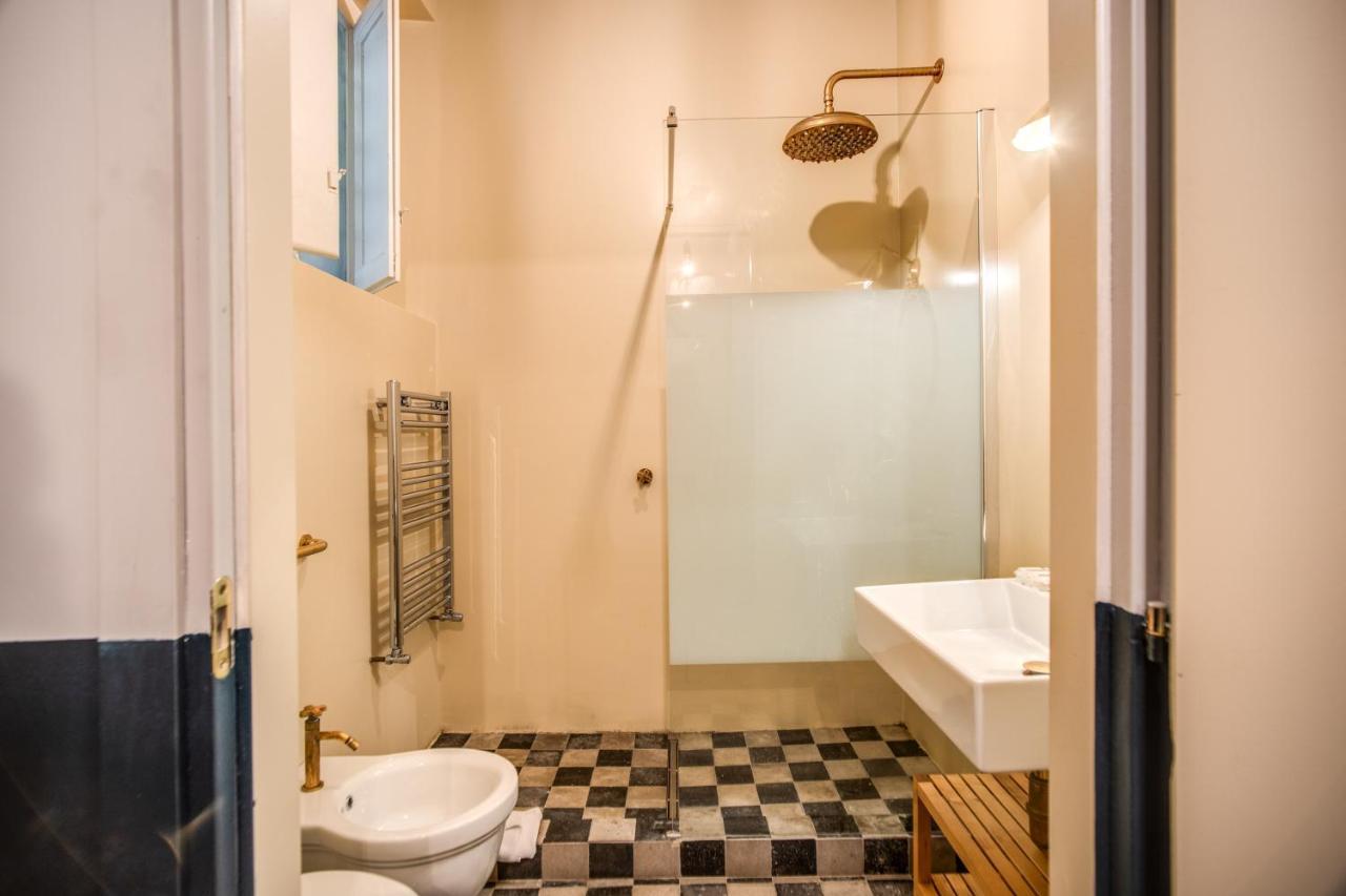 Stylish And Spacious Apartment Next To The Colosseum Ρώμη Εξωτερικό φωτογραφία