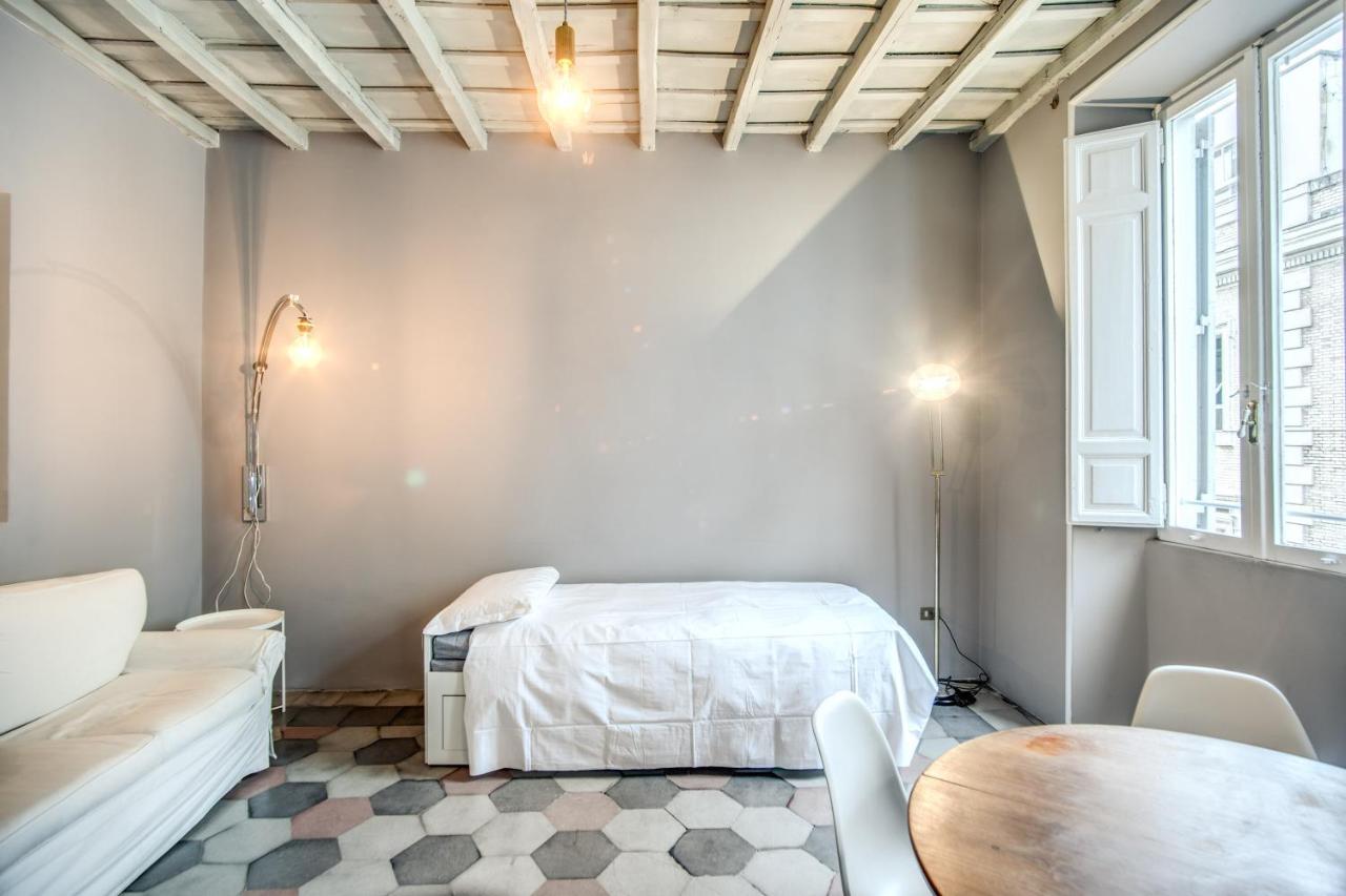Stylish And Spacious Apartment Next To The Colosseum Ρώμη Εξωτερικό φωτογραφία