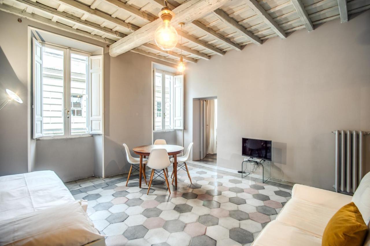 Stylish And Spacious Apartment Next To The Colosseum Ρώμη Εξωτερικό φωτογραφία