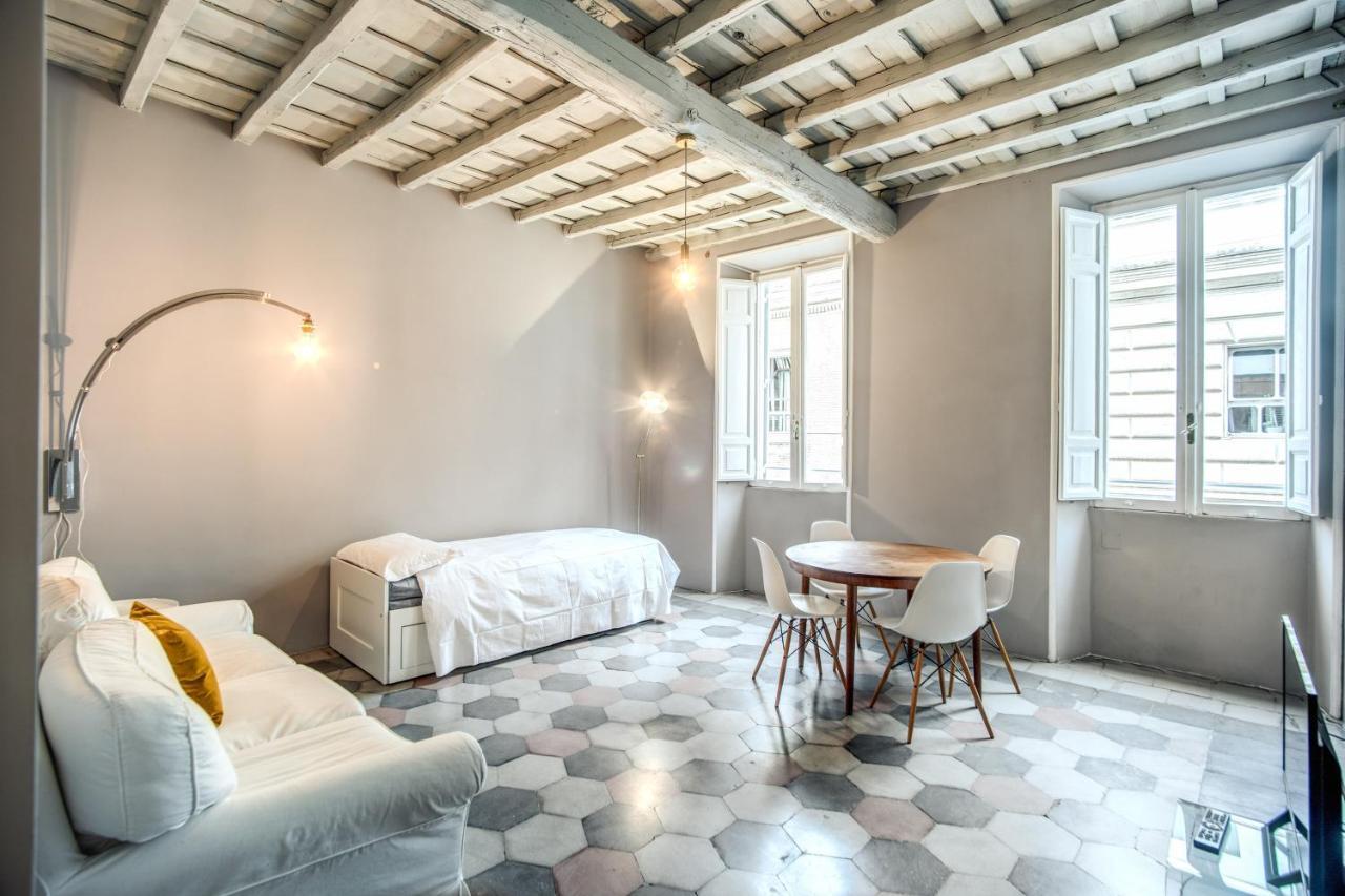 Stylish And Spacious Apartment Next To The Colosseum Ρώμη Εξωτερικό φωτογραφία